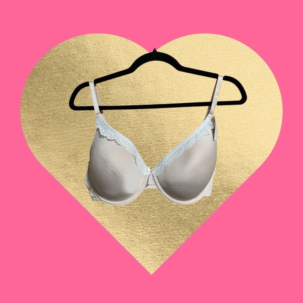 SIMPLY BASIC BEIGE T-SHIRT‎ BRA - 40D - NWT